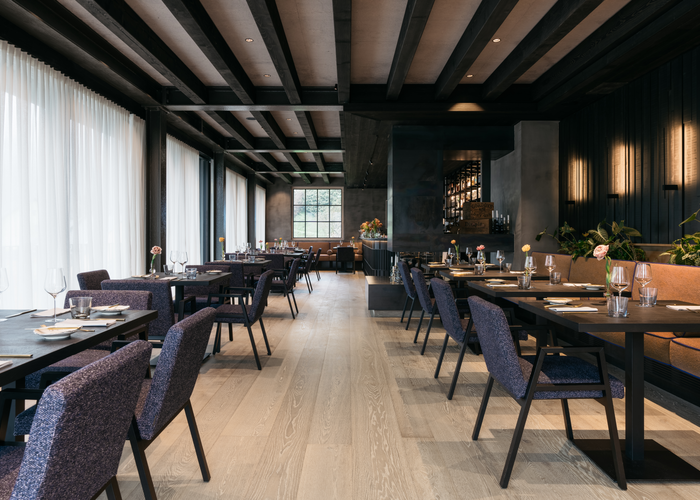 Alle Bereiche des Hotels sind in einem spannenden Mix aus modernem Design und Vintage-Ästhetik gestaltet. | © Refugium Lunz / Gregor Hofbauer Alle Bereiche des Hotels sind in einem spannenden Mix aus modernem Design und Vintage-Ästhetik gestaltet. | © Refugium Lunz / Gregor Hofbauer